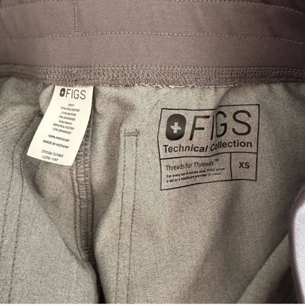 Figs Livingston basic scrub pants in graphite gray XS - Picture 6 of 6